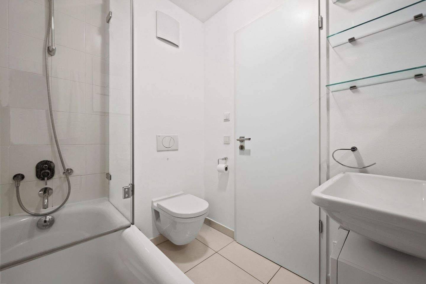 Moderne, bezugsfreie 2-Zi-Citywohnung mit großer Sonnenterrasse und Wellnessoase im Haus – München – Vorschaubild 7