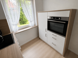 Ruhig und zentral zugleich: Renovierte 3-Zimmer-Wohnung mit Balkon in Innenstadtnähe – 26789 Leer – Vorschaubild 2