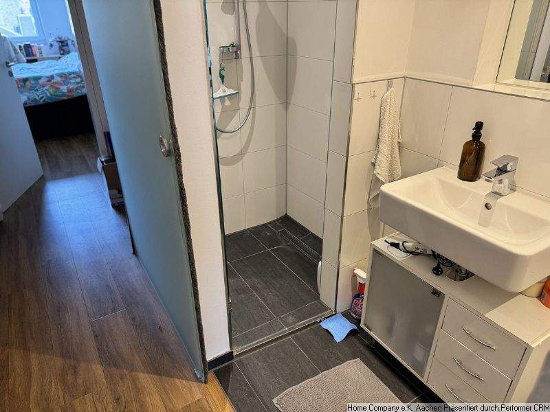 Im Univiertel: Schicke, modern möbl. 2-Zi.-Whng. m. Balkon – Aachen – Vorschaubild 8