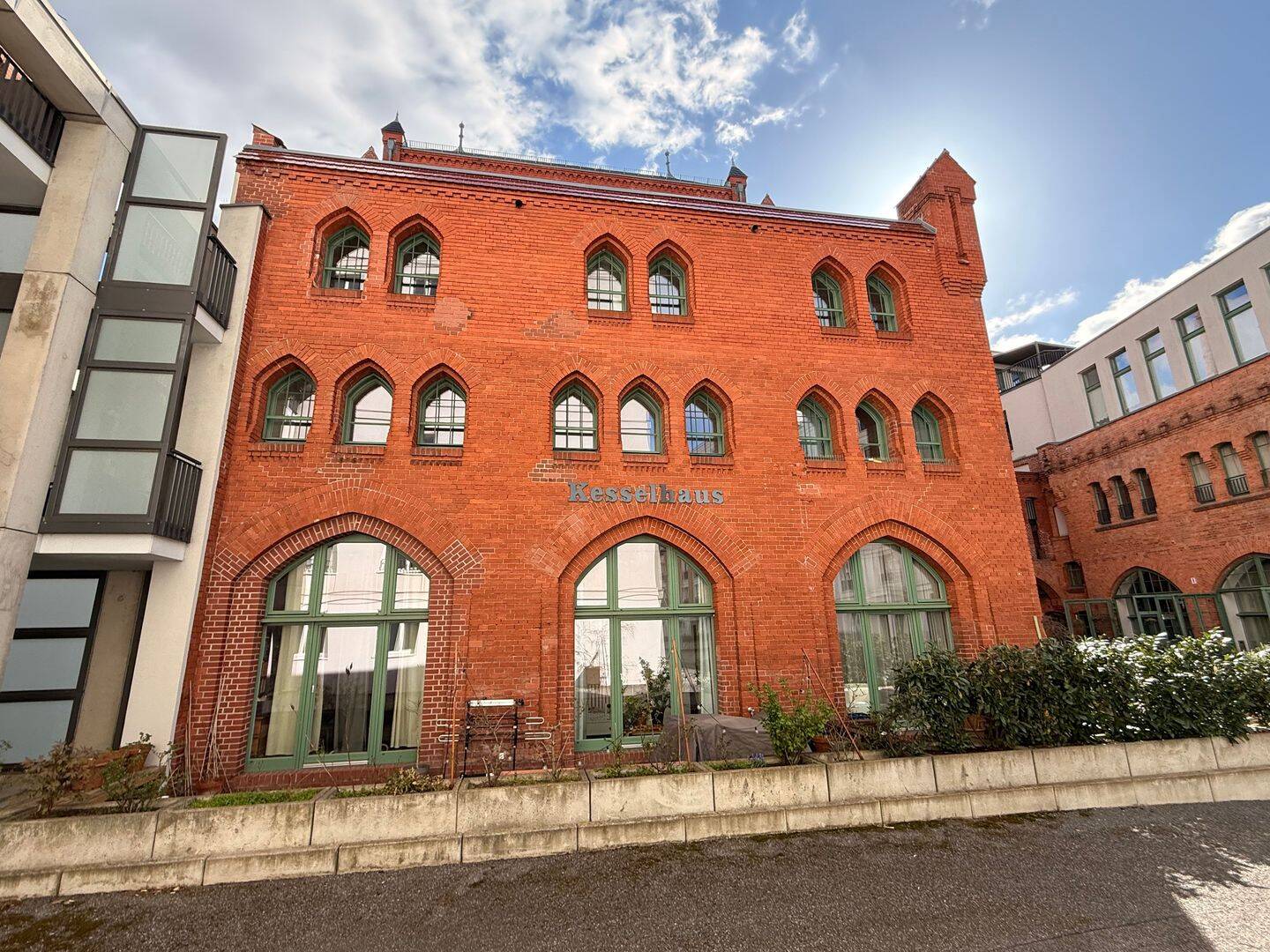 Hochwertige Eigentumswohnung im denkmalgeschützten KesselhausQuartier mit Balkon zum grünen Innenhof – Berlin – Vorschaubild 2