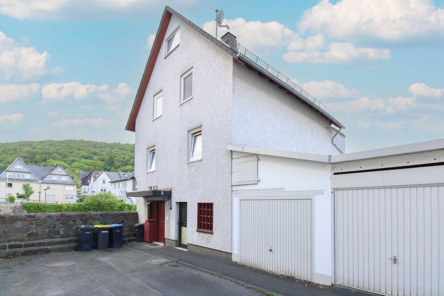 Ihr neues Zuhause: Zentral in Herborn mit Charme und Gestaltungsspielraum in Herborn – Herborn – Bild 1 von 9