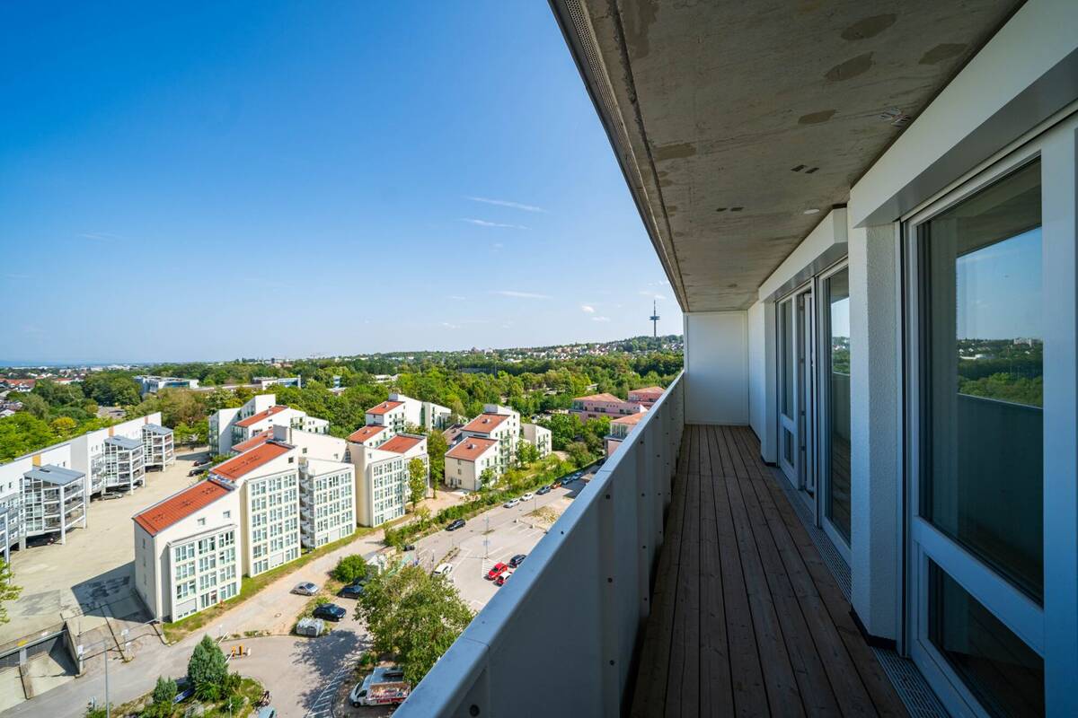 Moderne 2-Zimmer-Wohnung mit herrlicher Aussicht – 93051 Regensburg – Bild 1 von 9