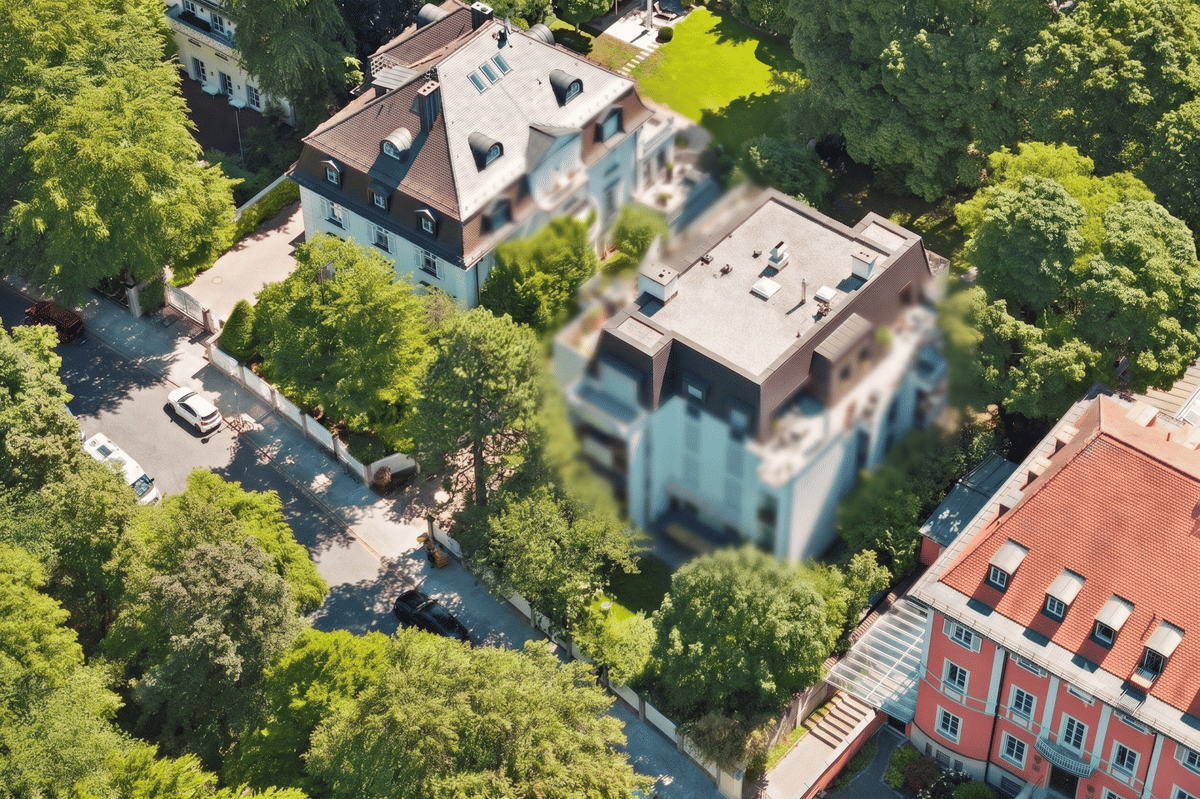 Seltene Gelegenheit - Exklusive Gartenresidenz direkt an den Maximiliansanlagen – 81675 München – Bild 1 von 8