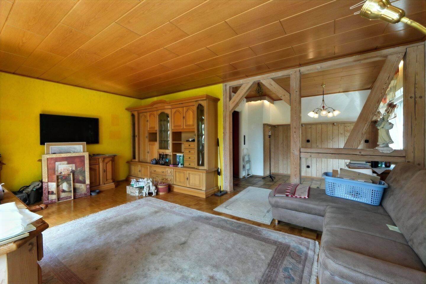 Gepflegtes Reihenendhaus mit ausgebautem Dachgeschoss, Garage und sonnigem Grundstück – Nürnberg – Vorschaubild 5