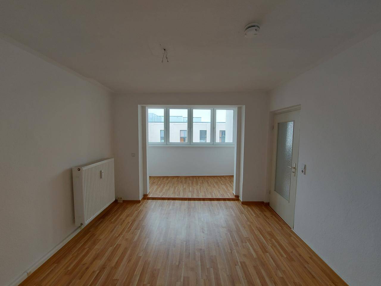 *Die Treppen hoch zur neuen Wohnung* – Magdeburg – Vorschaubild 2