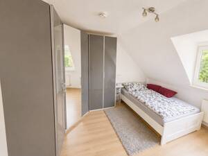 Gemütlich & großzügig - helle 3-Zimmer-Wohnung im Dachgeschoss – 46149 Oberhausen – Vorschaubild 9