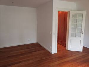Traumhafte Dachgeschosswohnung mit Balkonen und hervorragender Ausstattung in ruhiger Lage – 22391 Hamburg – Vorschaubild 7