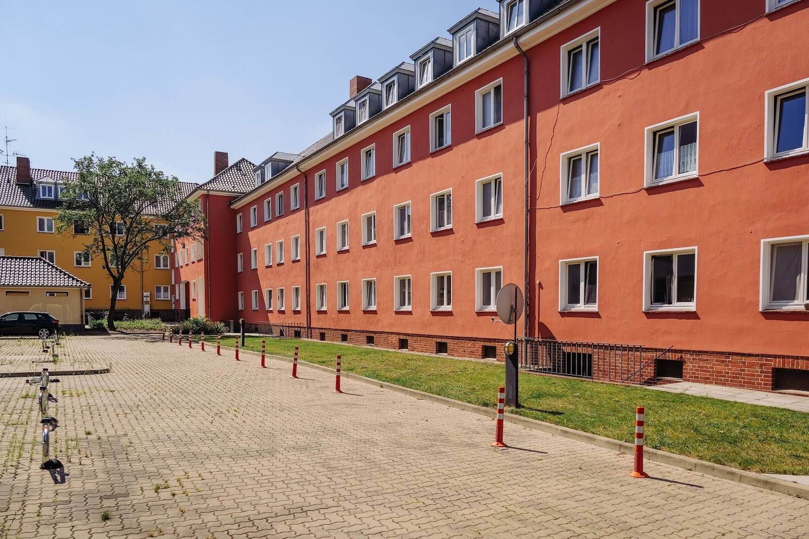 Zimmer innerhalb einer 2er-WG // DG links – Wolfsburg – Vorschaubild 5