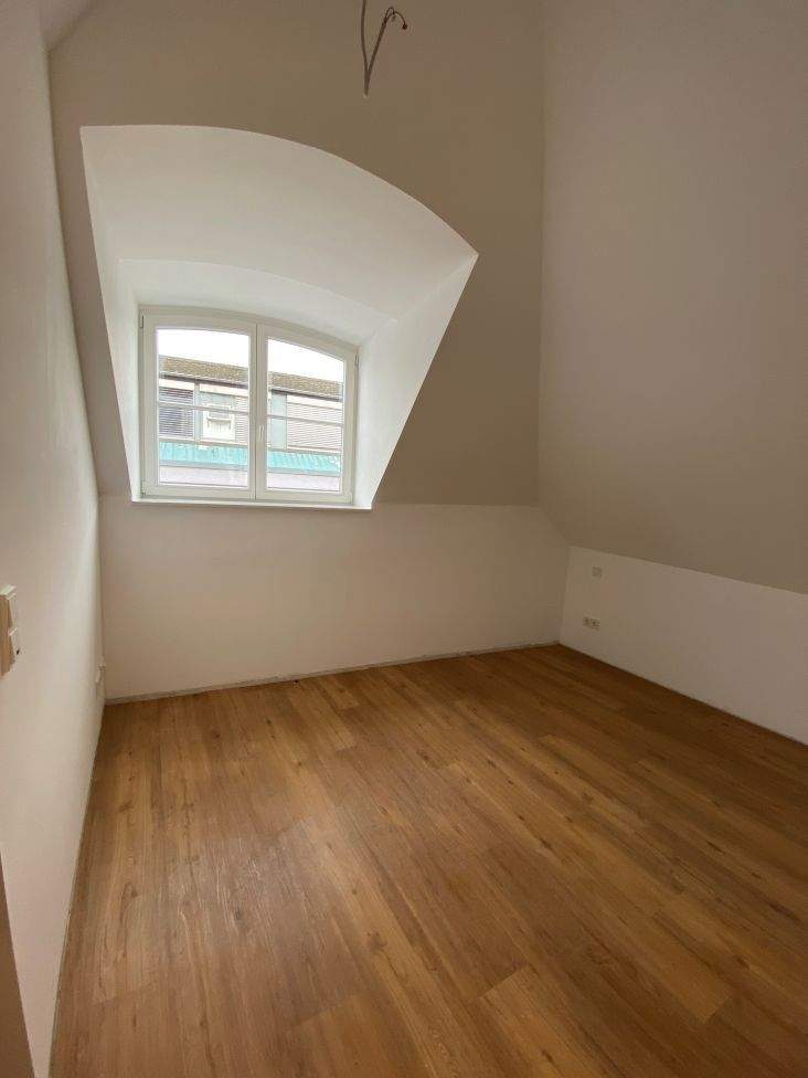 Schöne Dachgeschosswohnung in aufwendig saniertem Altbau zu vermieten – Trier – Vorschaubild 6