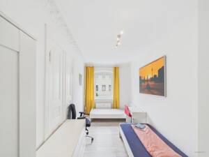 Charmante Altbauwohnung in Berlin: 3 Zimmer, offene Küche, lichtdurchflutet – 10553 Berlin – Vorschaubild 7