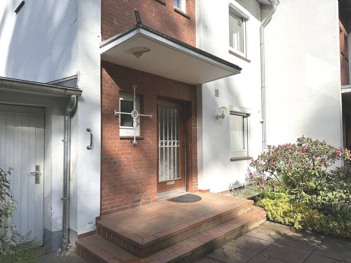 PURNHAGEN-IMMOBILIEN - Bremen-Lesum, Reihenendhaus mit Garage in traumhafter Lage nahe der Lesum – Bremen – Vorschaubild 2