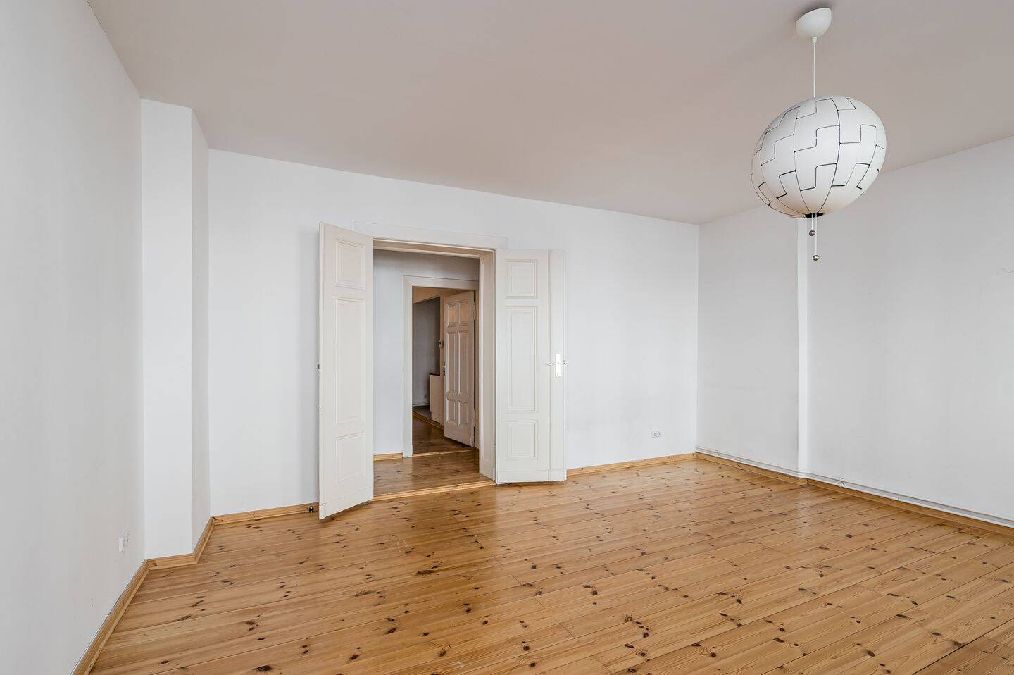 Bergmannkiez: 3-Zimmer-Altbauwohnung im schönen Stuckaltbau – Berlin – Vorschaubild 4