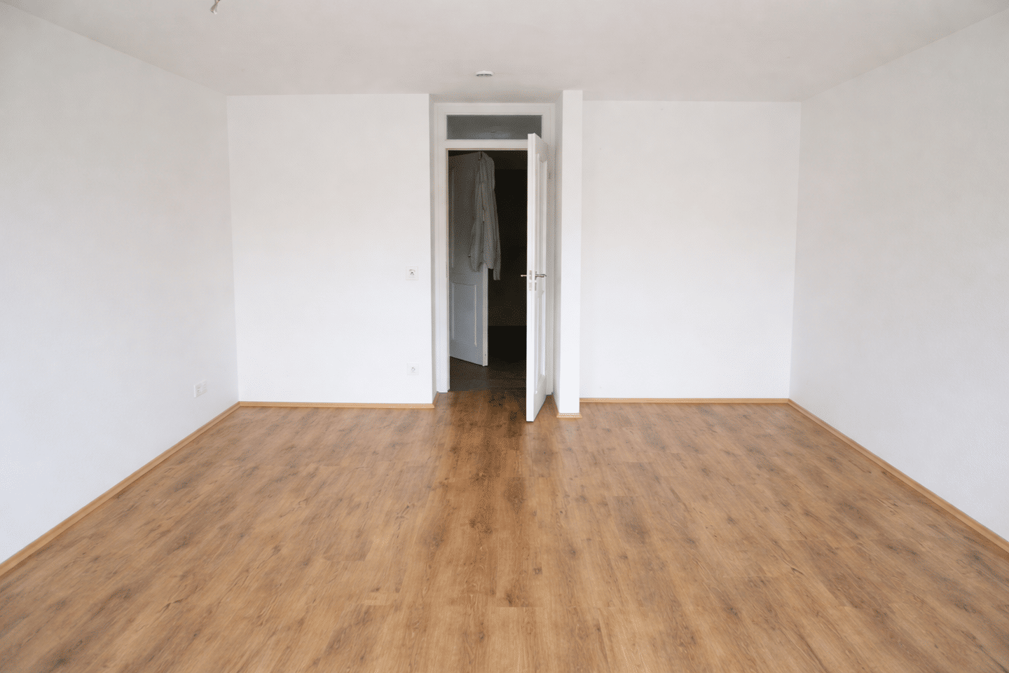 Attraktive 1-Zimmer-Wohnung mit Tiefgaragenstellplatz - Kapitalanlage in gepflegtem Wohnhaus – Hamburg – Vorschaubild 5