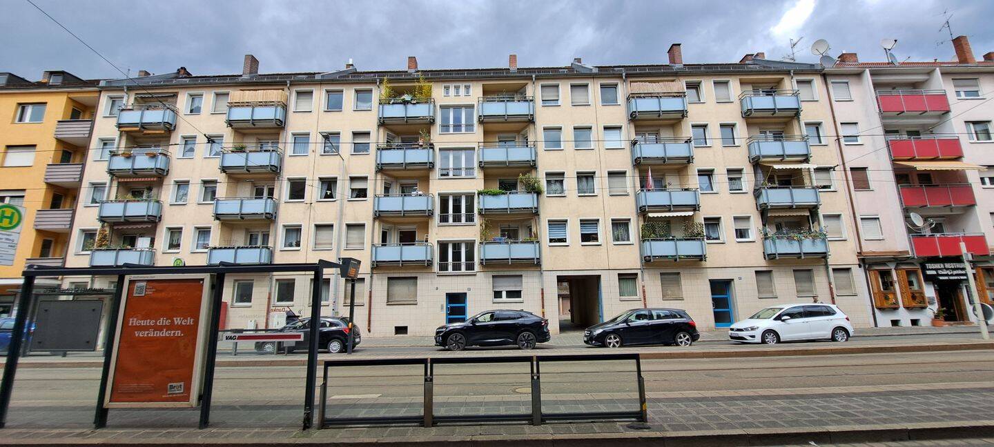 Großzügige 2-Zimmer-Wohnung im 4. Obergeschoss in 90459 Nürnberg – Nürnberg – Vorschaubild 2
