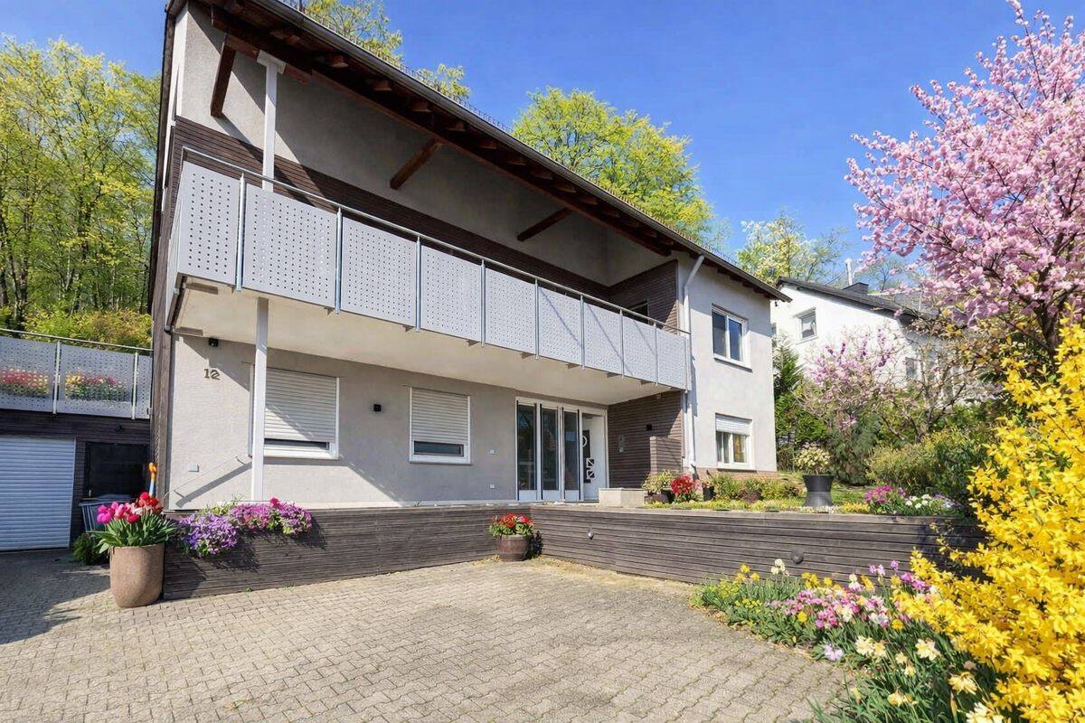 Renditestarke Kapitalanlage! MFH (4 Parteien) in Top-Zustand in Waldrandlage von Wiesbaden Naurod! – Wiesbaden – Vorschaubild 2