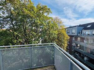 MODERNE TRIFFT ALTBAU-CHARME! _ 4 RÄUME, 2 BÄDER, EINBAUKÜCHE U. DACHTERRASSE IM HERZEN DÜSSELDORFS! – 40476 Düsseldorf – Vorschaubild 9