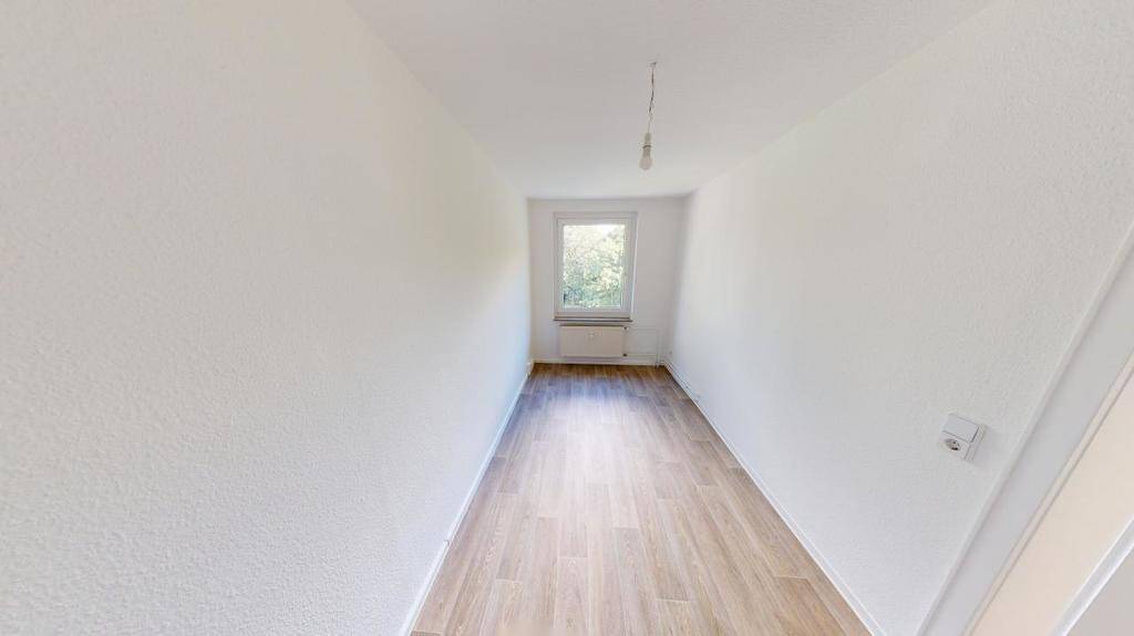 3-Raum-Erdgeschosswohnung mit Balkon – Chemnitz – Vorschaubild 5