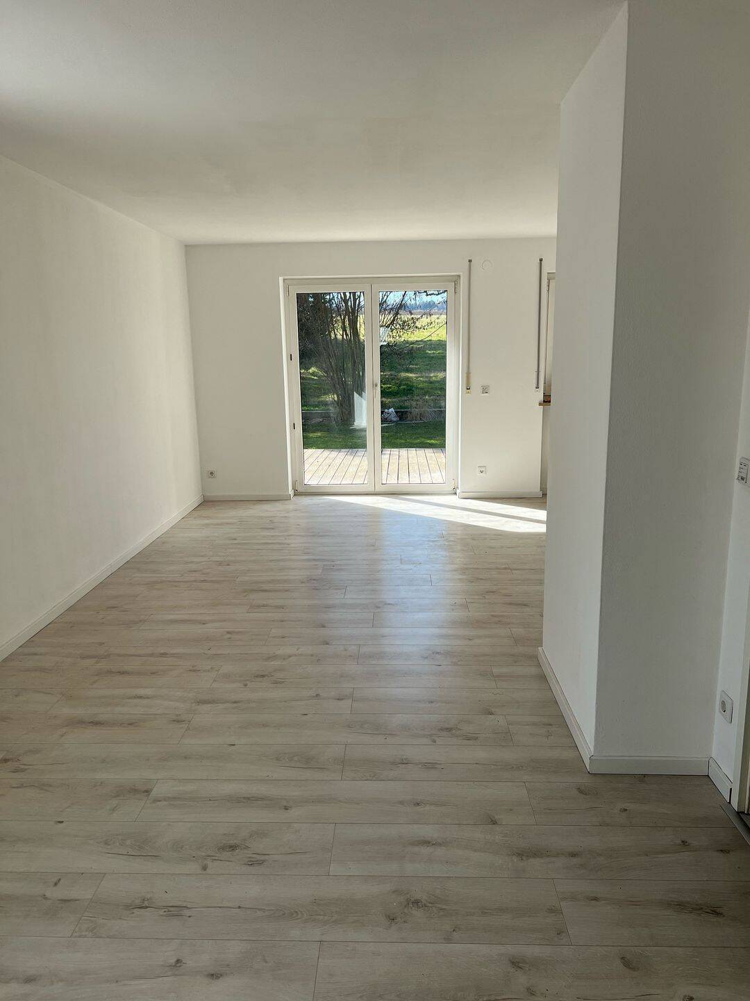 Schöne Doppelhaushälfte in ruhiger Lage am Ortsrand mit unverbaubarem Blick in den Süden – Denkendorf – Vorschaubild 8