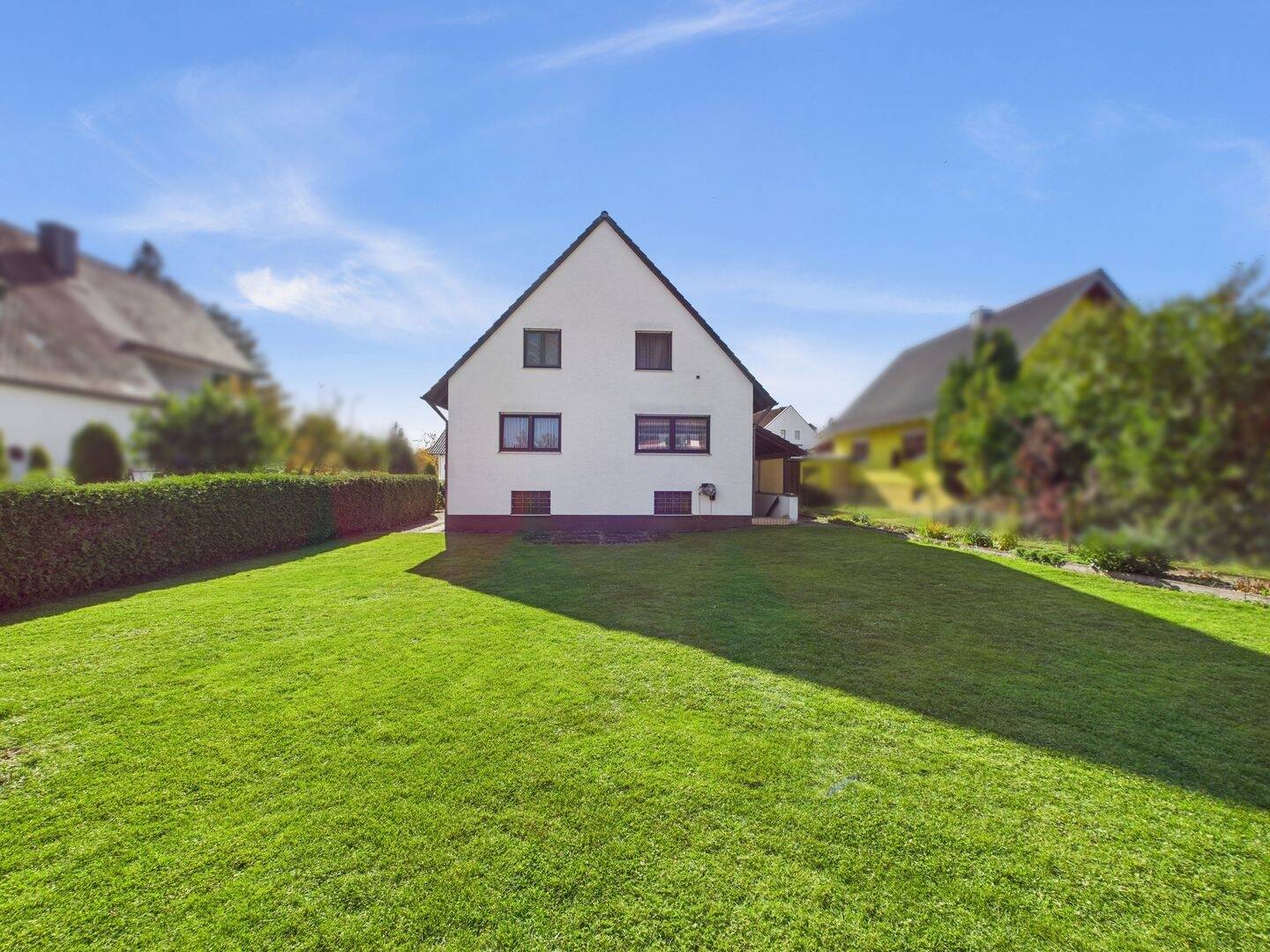 Gepflegtes Zweifamilienhaus in Ingolstadt-Unsernherrn - kurzfristig verfügbar - ruhige Lage! – Ingolstadt – Vorschaubild 4