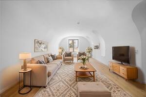 LUXUS NEUBAU ERSTBEZUG!