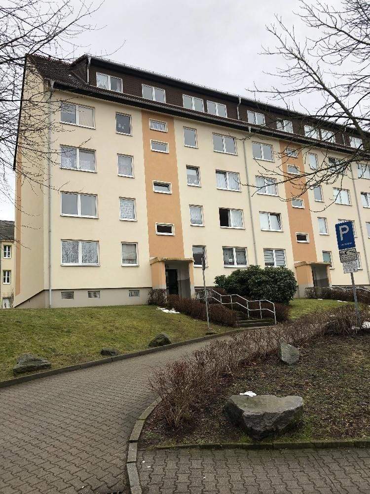 Helle Dachgeschosswohnung - WG geeignet -EBK optional möglich