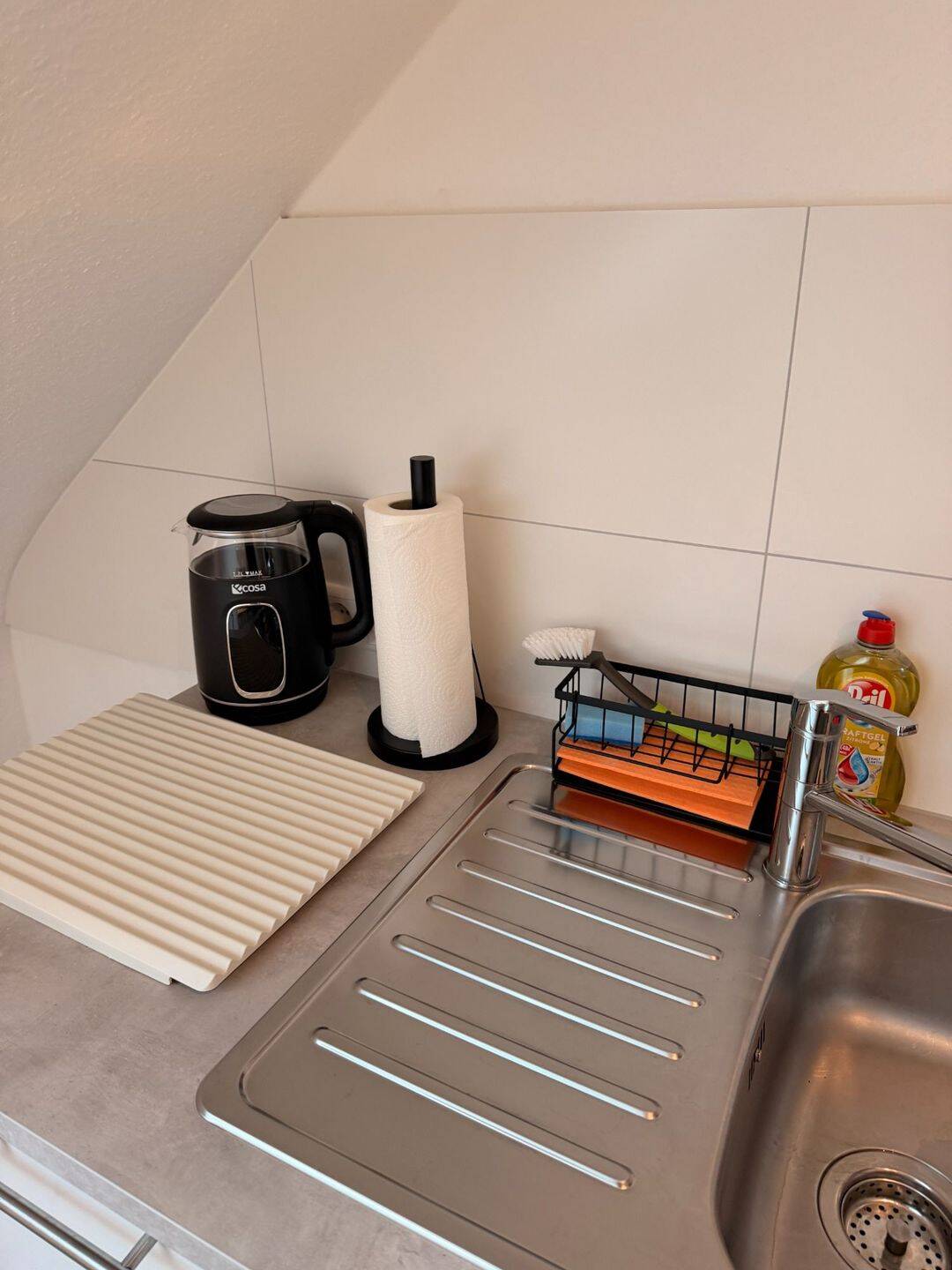 möbliertes Zimmer in Karlsruhe für Wohnen auf Zeit – Karlsruhe – Vorschaubild 8