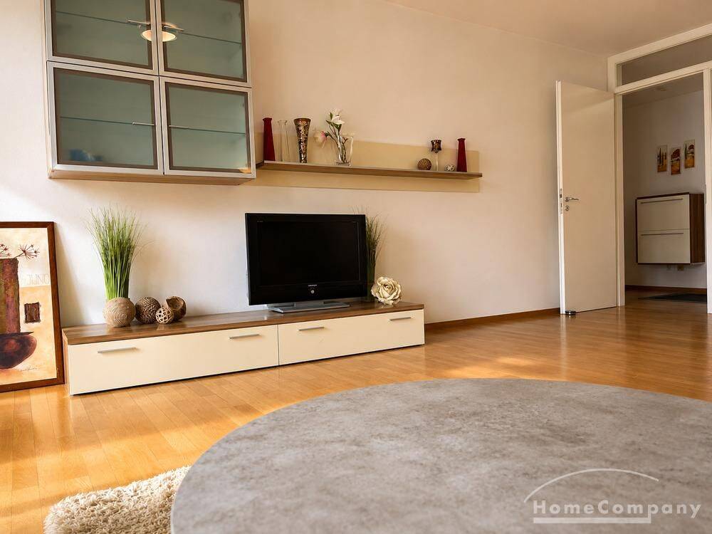 ***Großzügig geschnittene 3-Zimmer-Wohnung mit Balkon in der Maxvorstadt – München – Vorschaubild 8