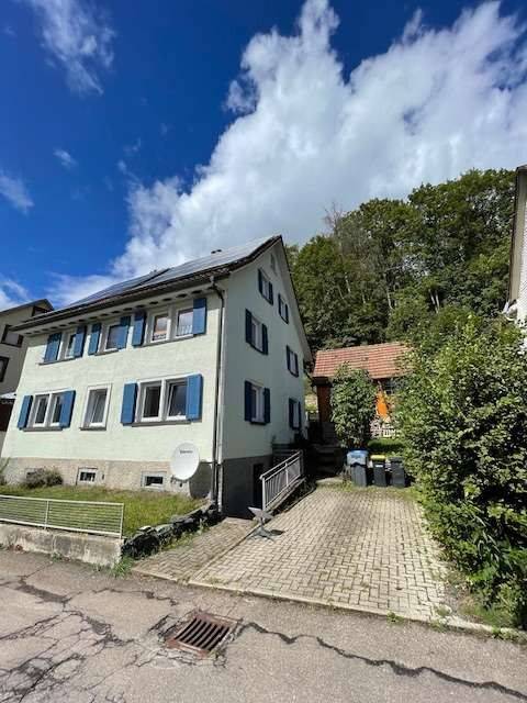 Historisches Mehrfamilienhaus mit drei Wohneinheiten in sonniger Lage von Lenzkirch – Lenzkirch – Vorschaubild 2