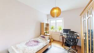 Wohnen im Denkmal: Stilvolle 4-Zimmer-Wohnung mit durchdachtem Grundriss! – 97074 Würzburg – Vorschaubild 4