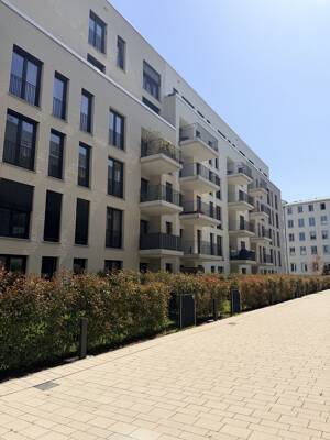 Top-Lage trifft Wohnkomfort: Exklusive Wohnung mit Einbauküche & maßgefertigtem Schlafzimmerschrank – 53115 Bonn – Vorschaubild 5