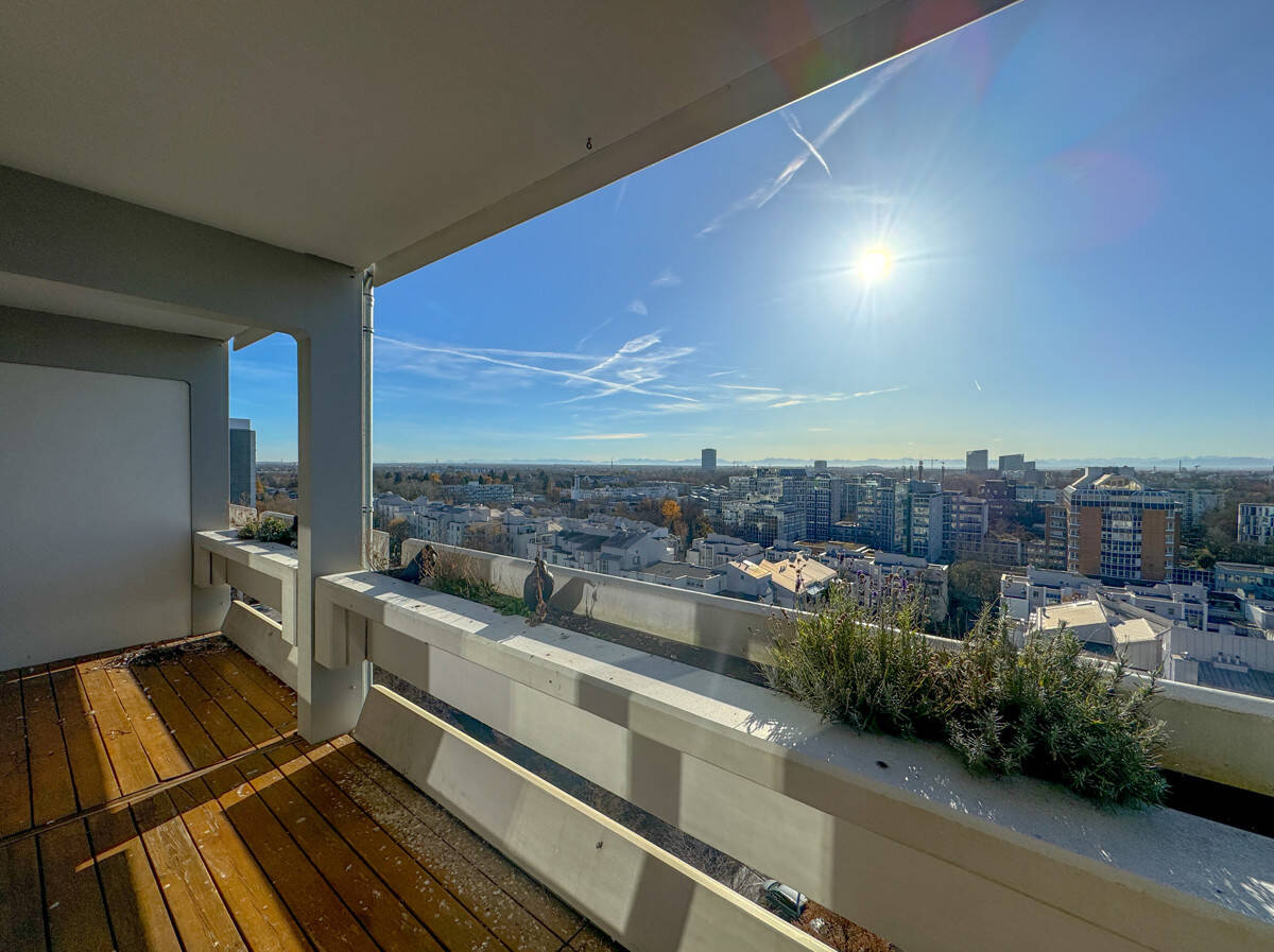 verfügbar ab 01.08.2026 - schöne 3 Zimmer Wohnung mit 2 Balkonen und Alpenblick I EBK I TG I – München – Vorschaubild 3