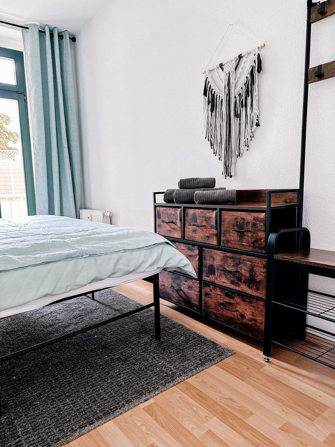 Feinstes Studio Apartment im Chemnitzer Zentrum – Chemnitz – Vorschaubild 2