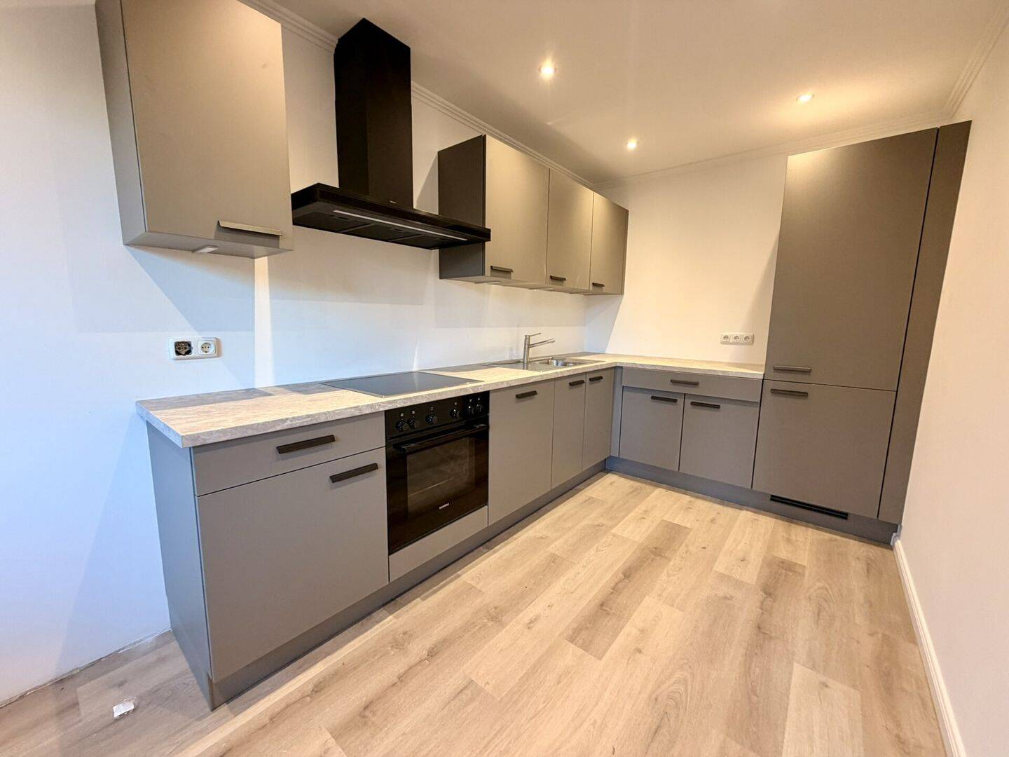 Großzügige 3 Zimmerwohnung mit Terrasse – Lübeck – Vorschaubild 2