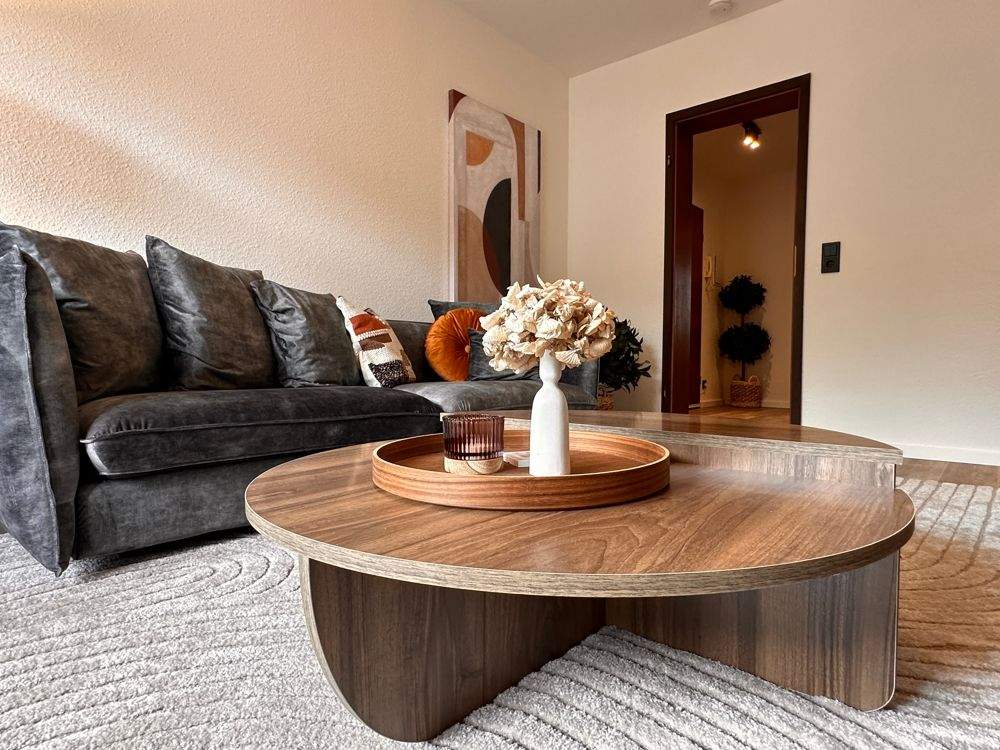 Modern eingerichtete 2 Zimmer Wohnung mit Balkon und Garagenstellplatz in Alt-Saarbrücken – Saarbrücken – Vorschaubild 2