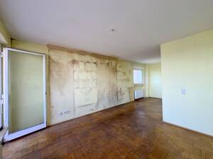 JETZT ODER NIE! Sanierungsbedürftige 2,5 ZI-Whg mit Balkon und Stellplatz in Offenbach-Stadtmitte – 63067 Offenbach am Main – Vorschaubild 3