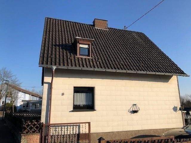 Wannemacher Immobilien **** (Neuer Preis) Freistehendes gepflegtes Einfamilienhaus in einer schönen Lage von Wiebelskirchen **** – Neunkirchen – Vorschaubild 2