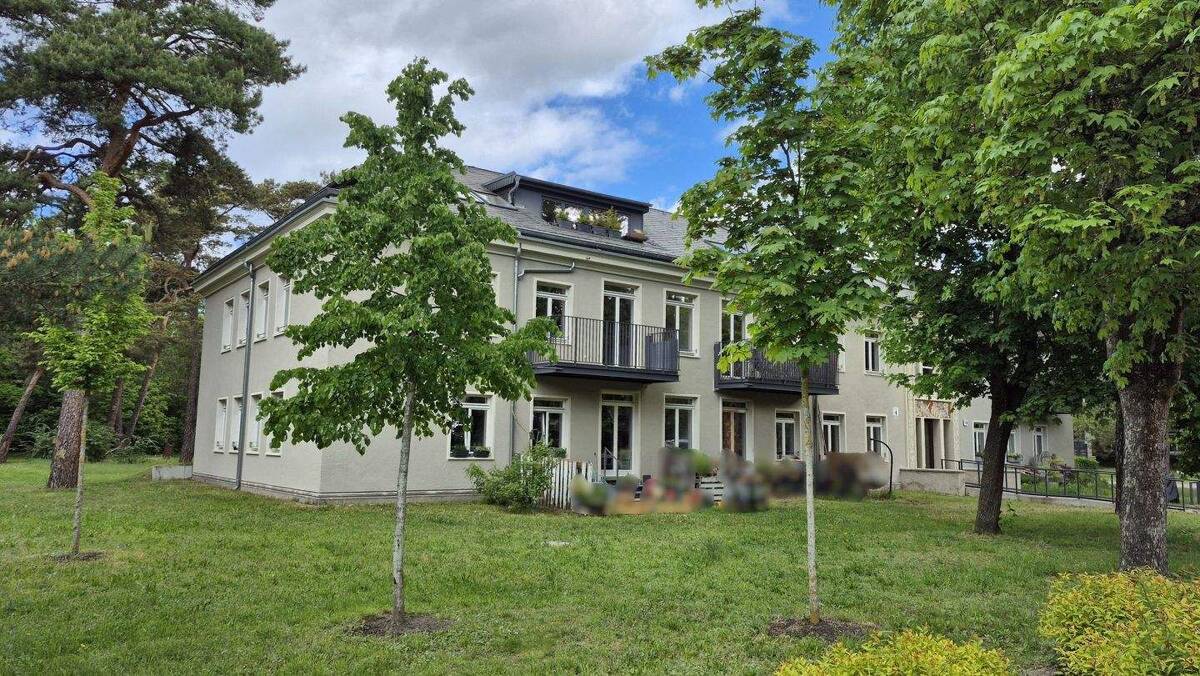 Modern wohnen, Sonne genießen – stilvolle 2-Zimmerwohnung mit Südost-Balkon – 12487 Berlin – Bild 1 von 9