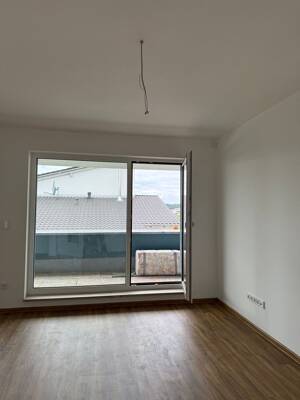 4 Zimmer Mietwohnung mit Balkon und Carport – 92699 Irchenrieth – Vorschaubild 7