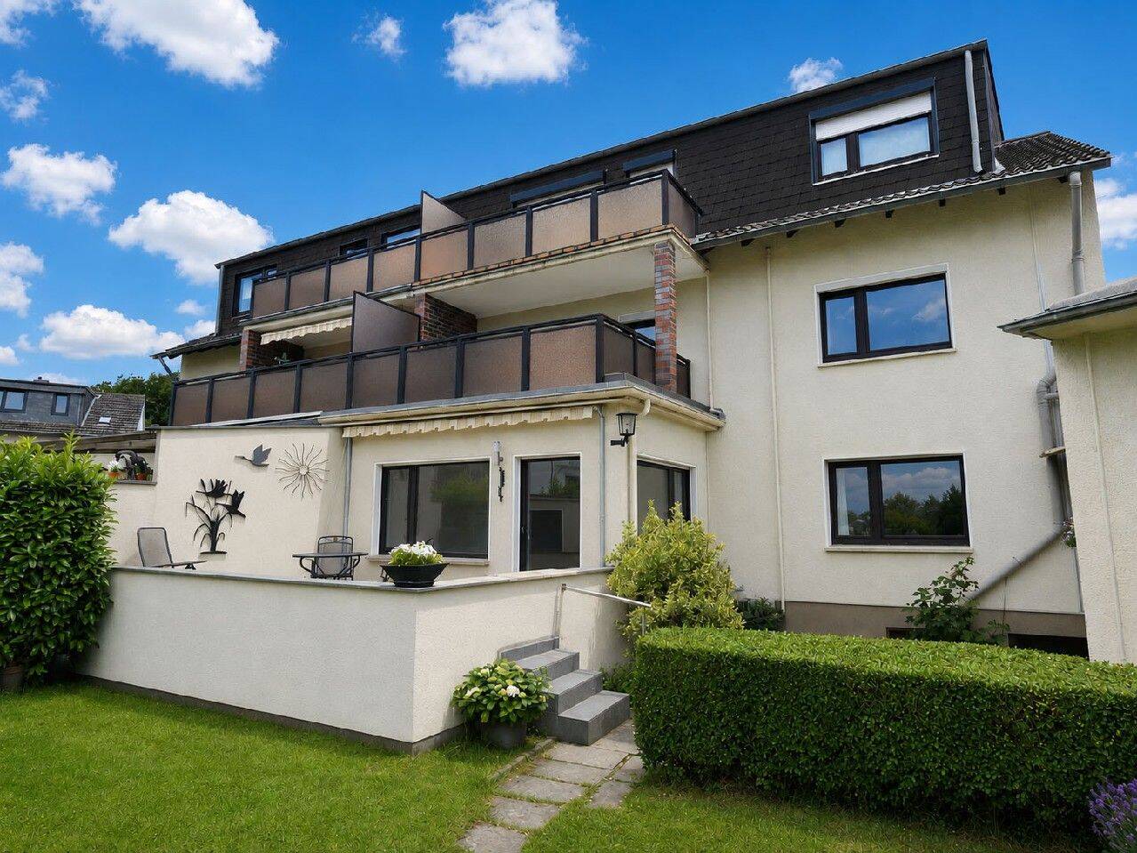 Helle und renovierte 2-Zimmer-Erdgeschoss-Wohnung mit Terrasse in ruhiger Lage!