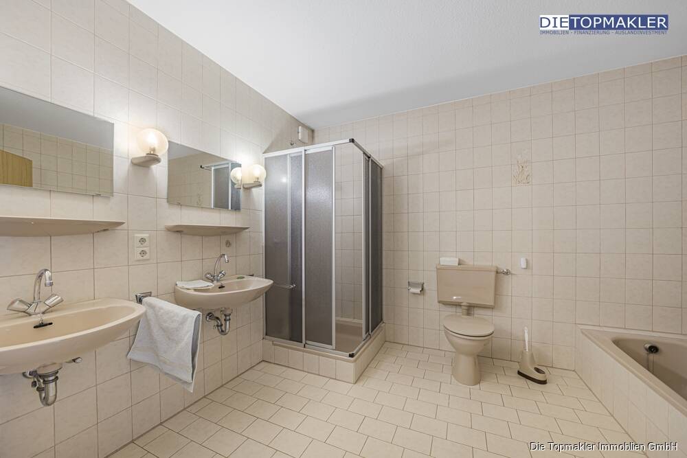Gepflegtes Dreifamilienhaus mit Garten – Paderborn – Vorschaubild 8