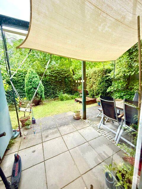 Geräumige 4-Zi.-Maisonette-Wohnung mit Terrasse u. kleinem Garten