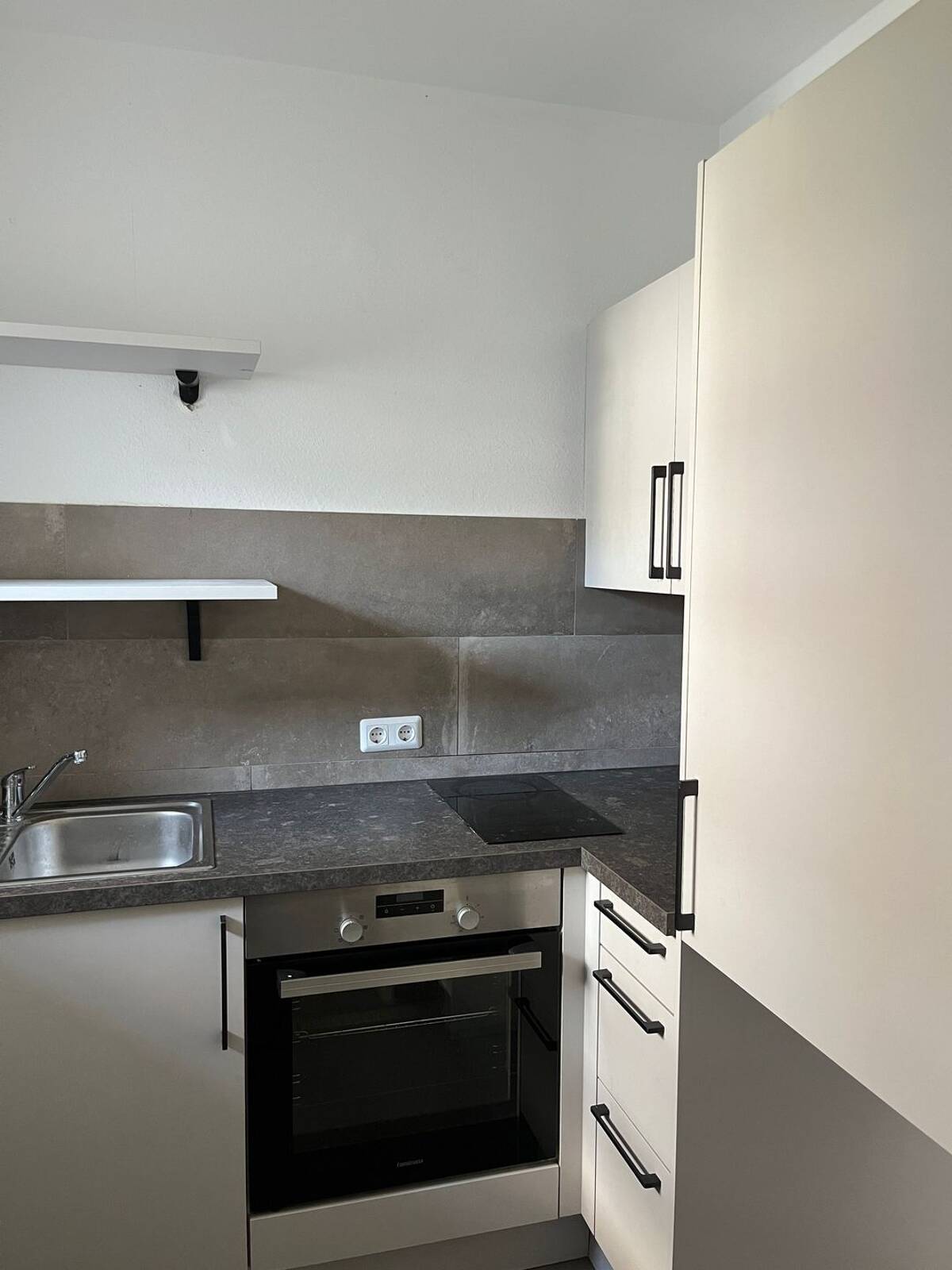 Ruhig gelegene 1-Zimmer-Eigentumswohnung mit Balkon | sofort beziehbar! – 97074 Würzburg – Bild 1 von 5