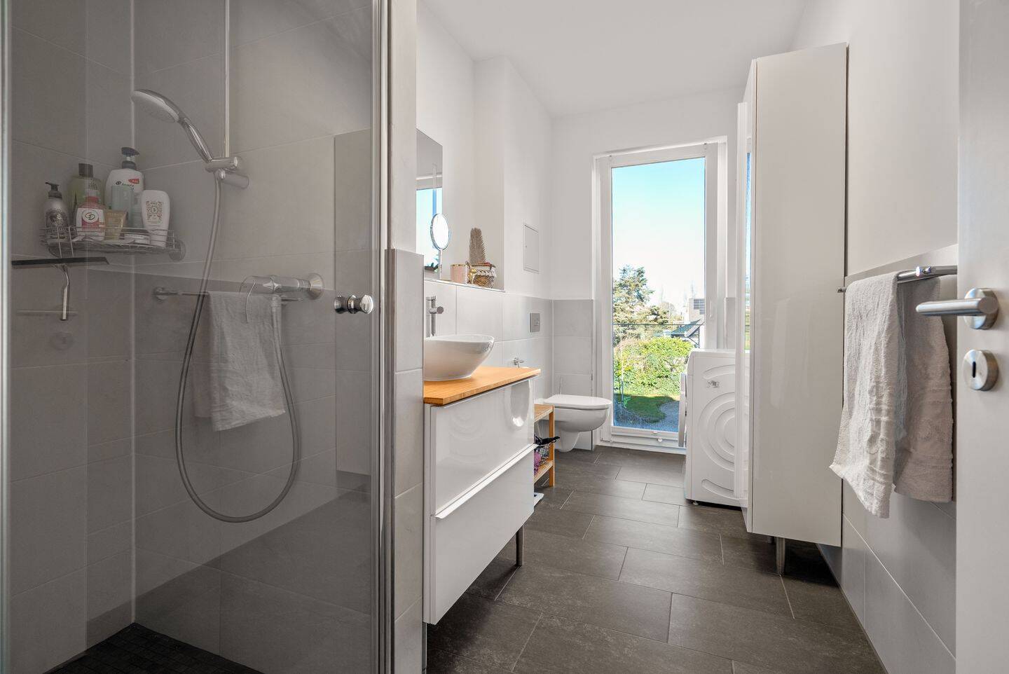 Modernes Wohnen im Grünen: Stilvolle 3-Zimmer-Wohnung mit Balkon in Berlin-Pankow – Berlin – Vorschaubild 7