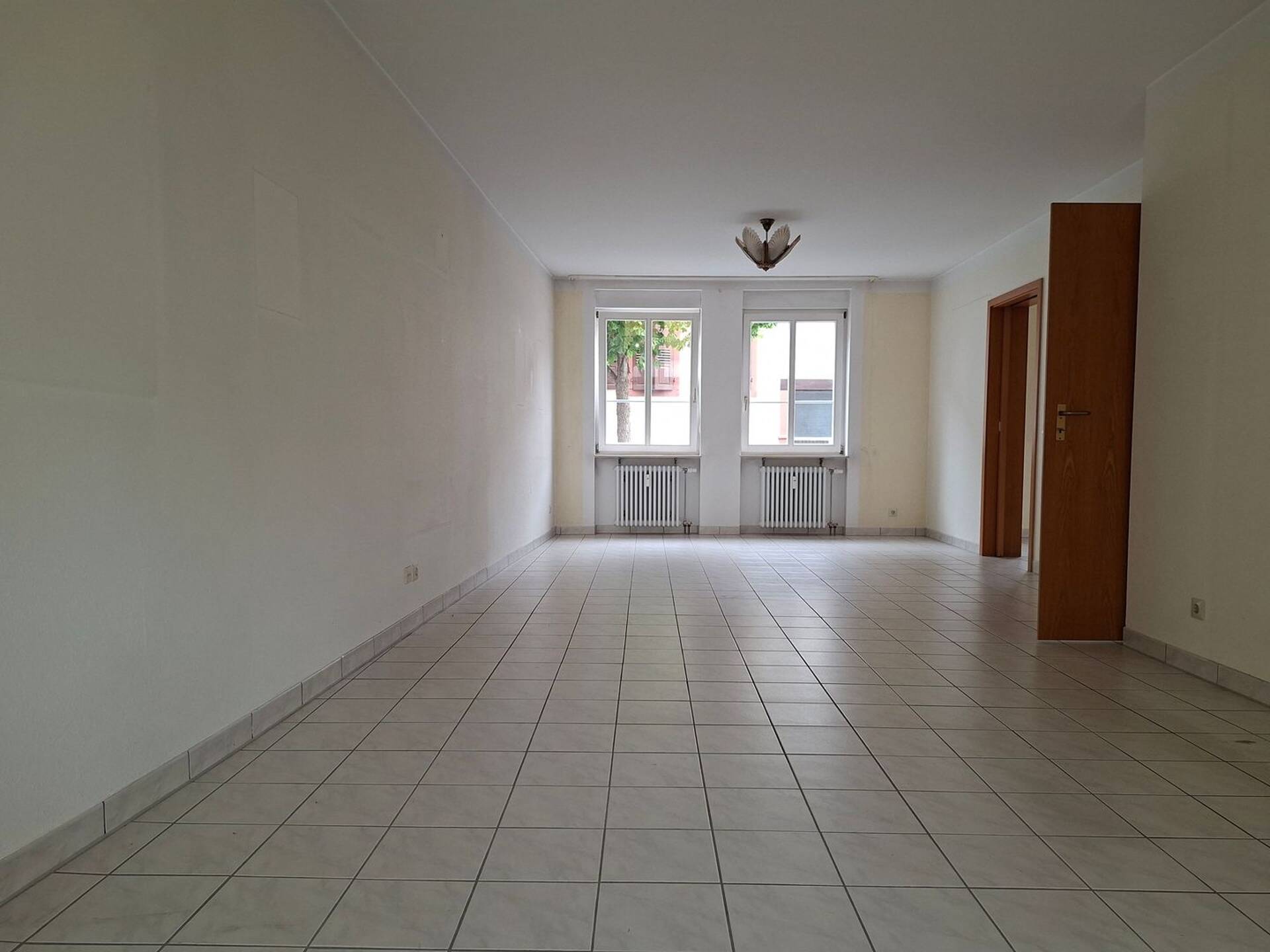 Mehrfamilienhaus in 76646 Bruchsal mit 270 m² kaufen