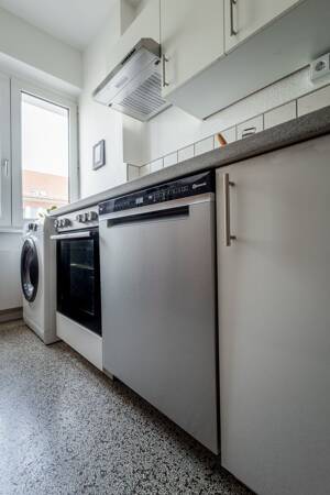 Gut geschnittene 2 Zimmerwohnung mit Balkon und Einbauküche in Hamm – 20537 Hamburg – Vorschaubild 7