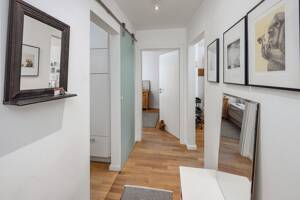 Attraktive 2-Zimmer-Wohnung mit Südbalkon in ruhiger, zentraler Lage – 22081 Hamburg – Vorschaubild 2