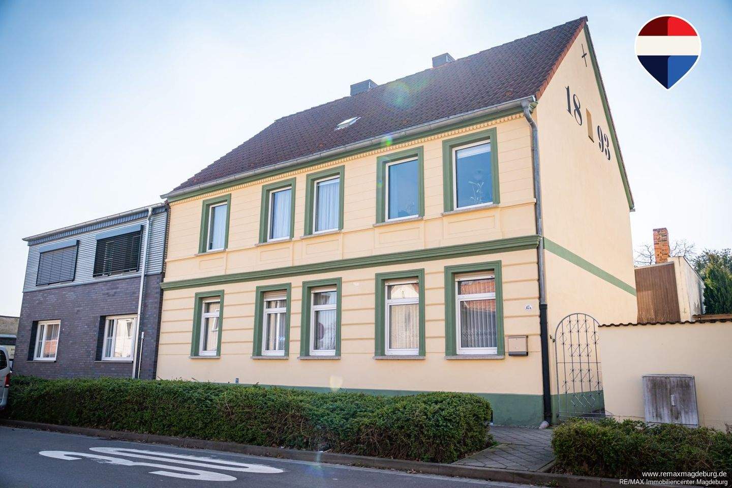 Zweifamilienhaus in Magdeburg-Ottersleben - ideal für Mehrgenerationen mit Garten & Nebengebäude – Magdeburg – Bild 1 von 9