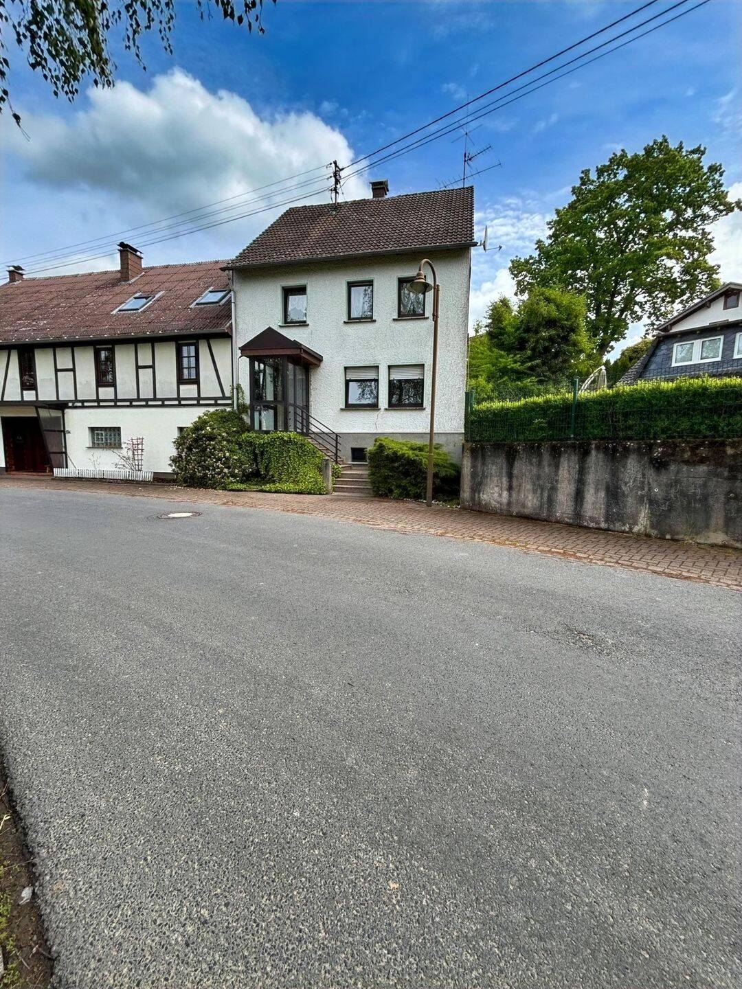 Bis 3 Wohneinheiten oder ein großzügiges Familienhaus - Sie entscheiden! – Maroth – Vorschaubild 5