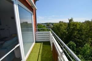 Ansprechende Mietwohnung mit Balkon (Wasserblick) – 23570 Lübeck – Vorschaubild 5