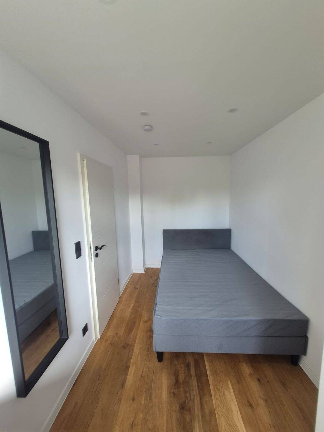 WG-Zimmer Möbliertes – Nürnberg – Vorschaubild 3
